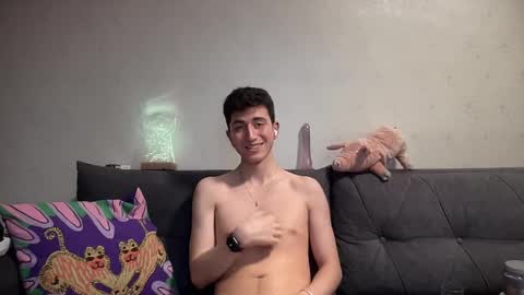 Snapshot of lunamalpica chatting on January 28, 2025, 4:41 pm LunaPica online show from January 28, 2025, 4:41 pm