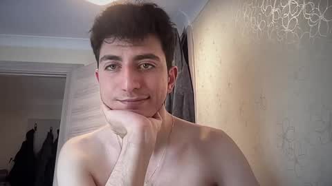 Snapshot of lunamalpica chatting on February 5, 2025, 10:41 am LunaPica online show from February 5, 2025, 10:41 am