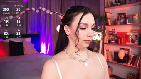 Luna  next streams Mon Fri Sat Sun 8pm-5am gmt0 online show from March 8, 2025, 8:35 pm