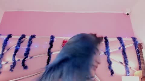 Luna Page online show from December 26, 2024, 7:27 pm