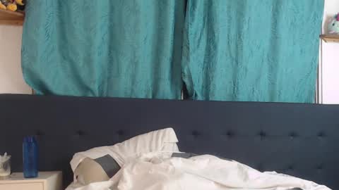 Julieth  online show from January 6, 2025, 1:20 am