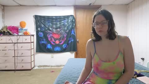 lunaquinn45 online show from December 7, 2024, 12:30 am