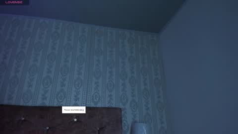 Luna  online show from September 18, 2025, 8:22 pm