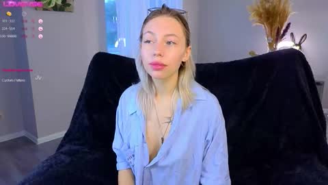 Kelly online show from October 4, 2025, 2:48 pm