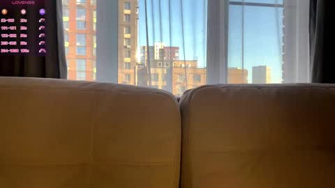 Snapshot of lunarspark chatting on October 27, 2025, 4:05 am Michelle online show from October 27, 2025, 4:05 am