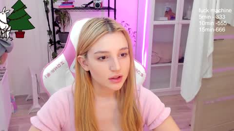 Kate online show from December 13, 2024, 4:11 am