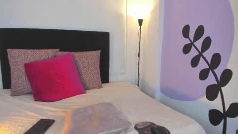 lunavelvet7 online show from January 16, 2026, 4:44 pm