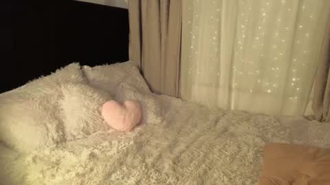 lunavelvet7 online show from March 16, 2026, 5:39 pm