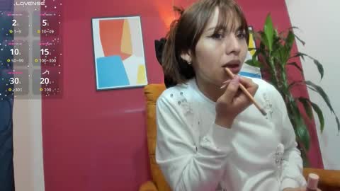   Luna velvet   online show from September 20, 2025, 4:02 am