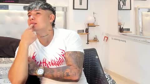 Lunay online show from September 26, 2025, 2:04 am