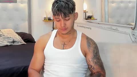 Lunay online show from October 11, 2025, 8:18 pm