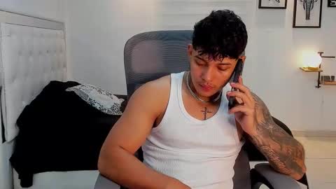 Lunay online show from January 15, 2026, 1:32 am