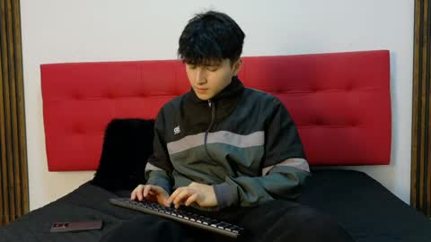 Snapshot of lunaydream chatting on April 25, 2026, 11:35 am lunaydream online show from April 25, 2026, 11:35 am