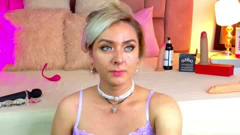 lunitadiva online show from February 16, 2026, 3:30 pm