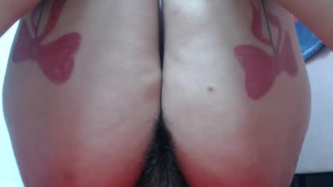 Snapshot of lunitaqueen_ chatting on January 13, 2025, 7:43 am Luna Tamara online show from January 13, 2025, 7:43 am