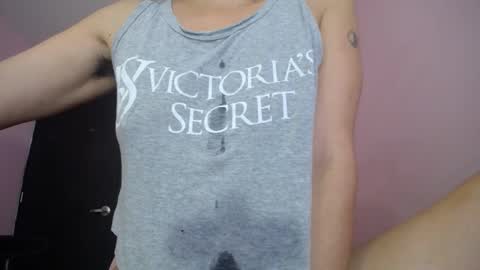 Snapshot of lunitaqueen_ chatting on October 9, 2025, 6:11 am Luna Tamara online show from October 9, 2025, 6:11 am