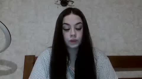 Snapshot of lunivar_ chatting on February 28, 2026, 8:21 pm Kate online show from February 28, 2026, 8:21 pm