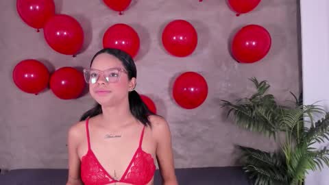 lunna__tylor online show from October 6, 2025, 12:30 am