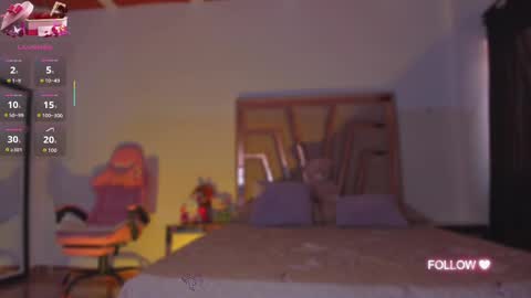 LUNA ROSE online show from October 14, 2025, 3:46 pm