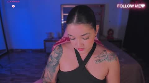 LUNA ROSE online show from December 2, 2025, 3:23 am