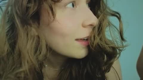 lunoria online show from February 23, 2026, 9:45 pm