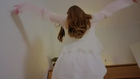 Snapshot of lunoria chatting on June 27, 2026, 11:21 pm lunoria online show from June 27, 2026, 11:21 pm