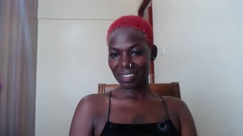luo_queen online show from June 5, 2026, 8:31 am