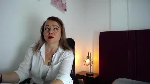 Lupita223 online show from February 27, 2025, 12:34 pm