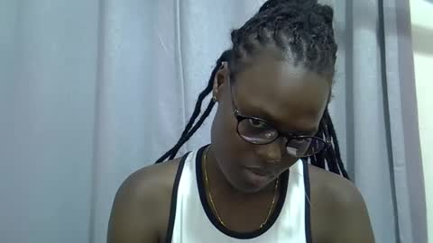 sweet girl online show from September 22, 2025, 11:40 pm