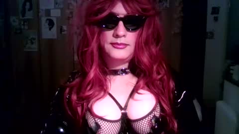 Snapshot of lurabedear chatting on April 7, 2026, 9:48 pm CD Latino in Sweden online show from April 7, 2026, 9:48 pm