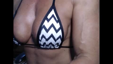 lusexyhot online show from January 31, 2025, 4:14 am