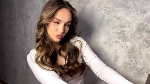 Snapshot of lushmira chatting on October 19, 2025, 9:37 pm Mira online show from October 19, 2025, 9:37 pm