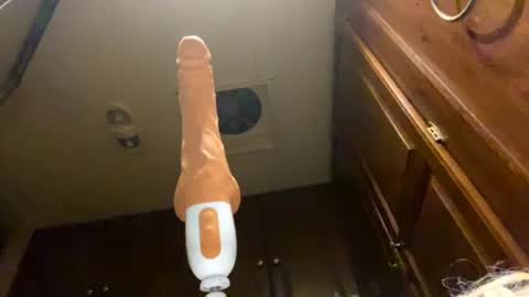 Kikithebaee online show from February 28, 2025, 8:20 am