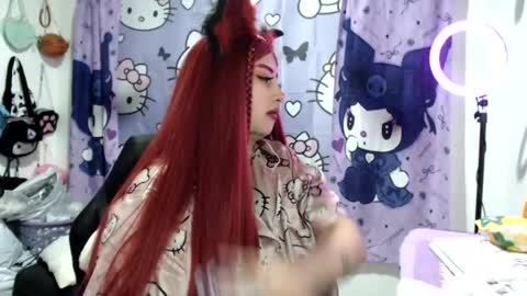 Snapshot of lussyevans_ chatting on July 15, 2026, 4:51 am lussyevans_ online show from July 15, 2026, 4:51 am