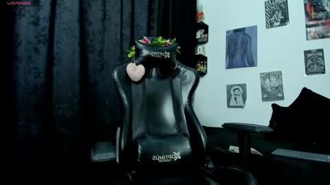 Snapshot of lust_ink chatting on April 16, 2026, 9:39 pm cristal online show from April 16, 2026, 9:39 pm