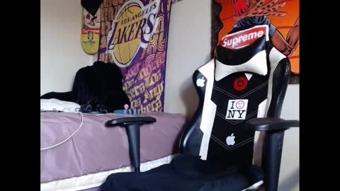 Snapshot of lust_j chatting on December 6, 2024, 7:45 pm LUST online show from December 6, 2024, 7:45 pm