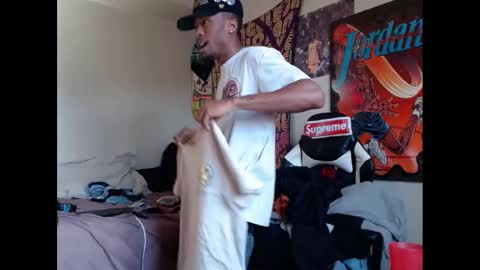 Snapshot of lust_j chatting on December 23, 2024, 7:30 pm LUST online show from December 23, 2024, 7:30 pm