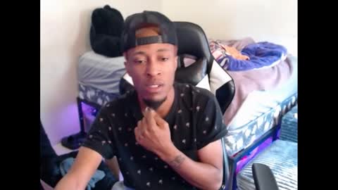 Snapshot of lust_j chatting on September 19, 2025, 6:41 pm LUST online show from September 19, 2025, 6:41 pm