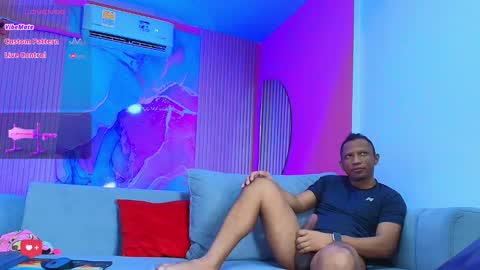 MIKE Y RUBY online show from March 4, 2025, 8:35 am