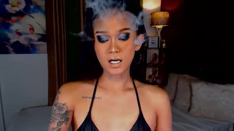 AdriannaFowks online show from January 17, 2025, 3:12 am