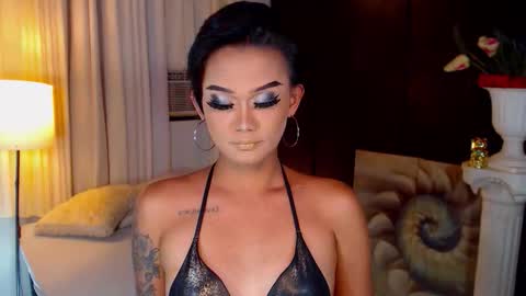 AdriannaFowks online show from April 12, 2026, 2:05 am