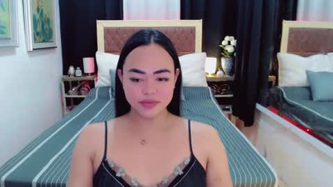 Snapshot of lustfuloffendertrina chatting on February 3, 2025, 10:58 am Trina online show from February 3, 2025, 10:58 am