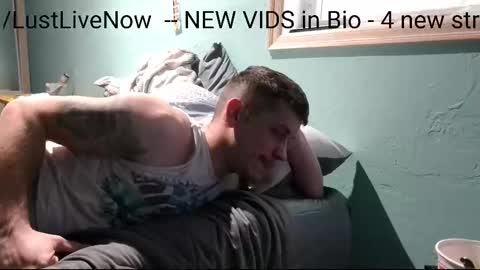  GUY ---  GIRL online show from November 9, 2025, 11:03 pm