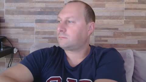 Snapshot of lustonfan chatting on May 14, 2026, 1:07 pm lustonfan online show from May 14, 2026, 1:07 pm