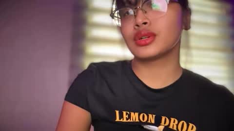 Snapshot of lustykeisha chatting on March 18, 2026, 12:47 am KEISHA - DONT FORGET TO FOLLOW ME AND GIVE ME THUMBS UP 3 online show from March 18, 2026, 12:47 am