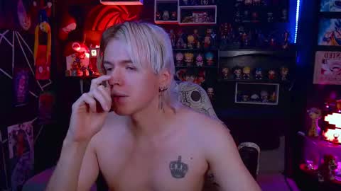 Snapshot of lustymatt chatting on September 30, 2025, 2:05 am lustymatt online show from September 30, 2025, 2:05 am