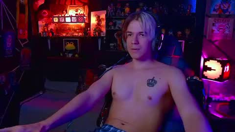 Snapshot of lustymatt chatting on October 31, 2025, 4:02 am lustymatt online show from October 31, 2025, 4:02 am