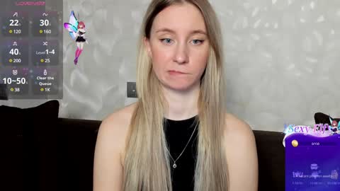 LusyaGreenberg online show from December 17, 2024, 6:53 pm
