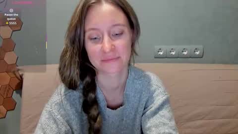 LusyaGreenberg online show from October 2, 2025, 7:54 pm