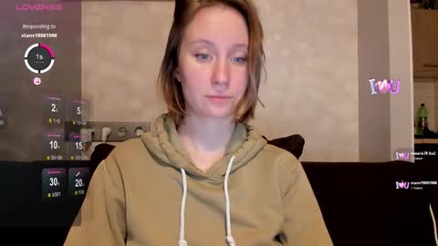 LusyaGreenberg online show from October 28, 2025, 8:00 pm